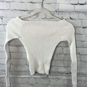 🇮🇹 Subdued White Ribbed Off-the-Shoulder Top - Size Medium